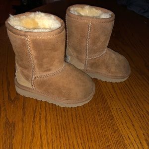 Toddler ugg boots